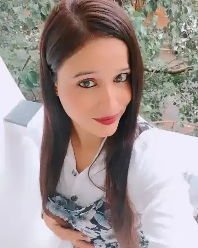 Call Girls in Fort Area